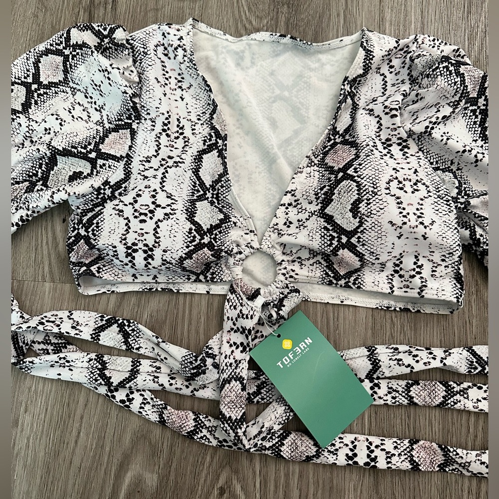 NWT| High Waisted 2 Pieces Snake Print Bikini Suit - Picture 6 of 10